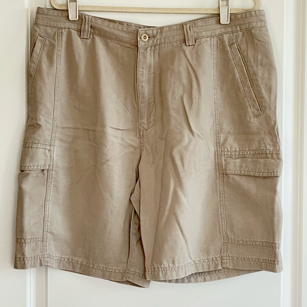 Tommy Bahama Size 38 Mens Shorts Tan
